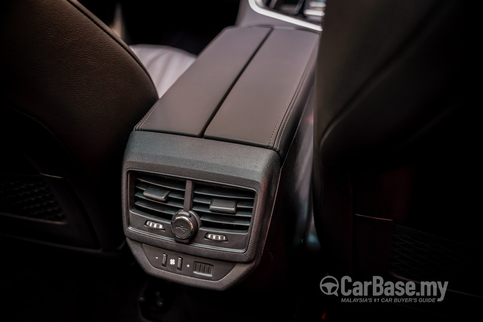 Peugeot 5008 P87 Facelift (2021) Interior