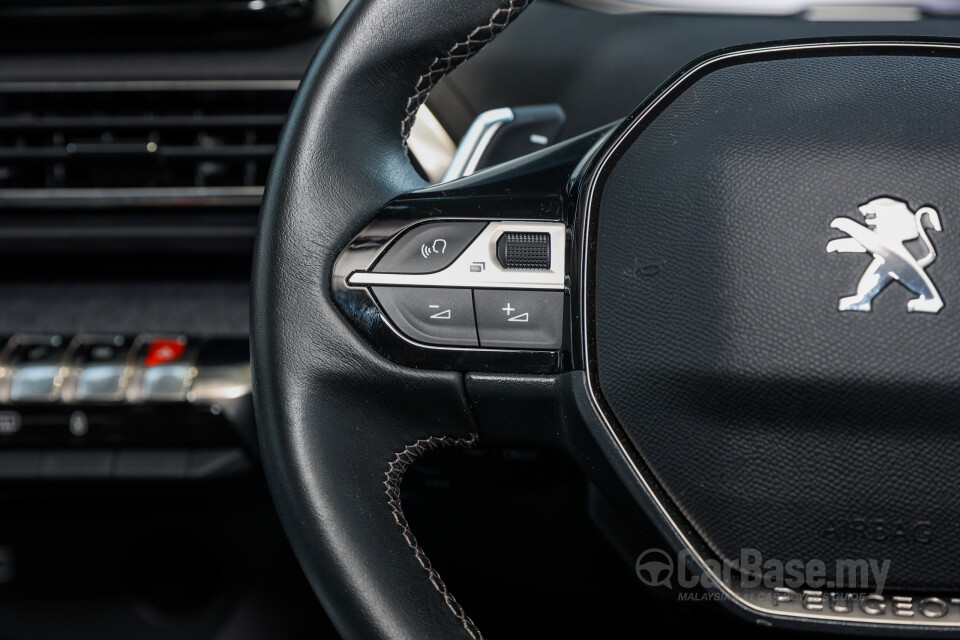 Peugeot 5008 P87 Facelift (2021) Interior