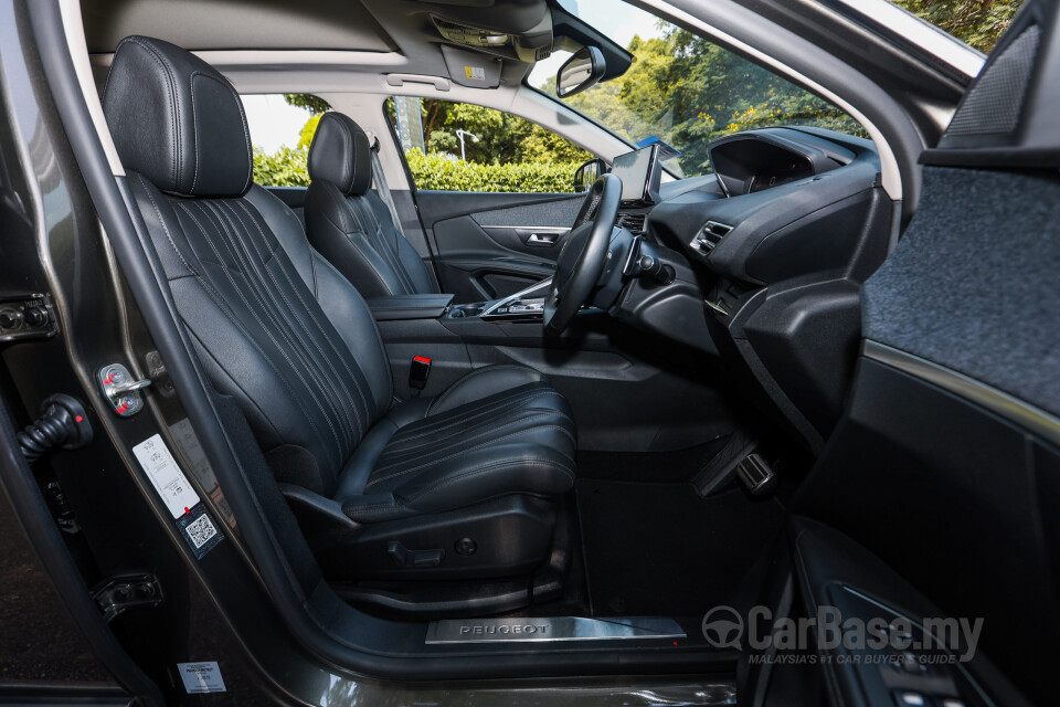 Peugeot 5008 P87 Facelift (2021) Interior