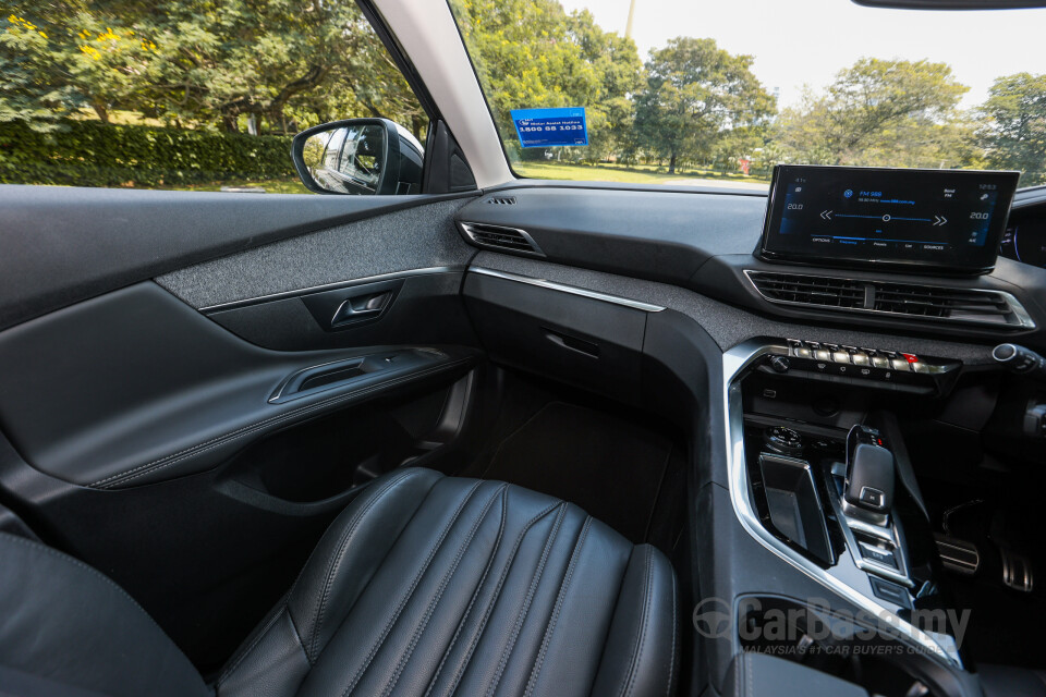 Peugeot 5008 P87 Facelift (2021) Interior