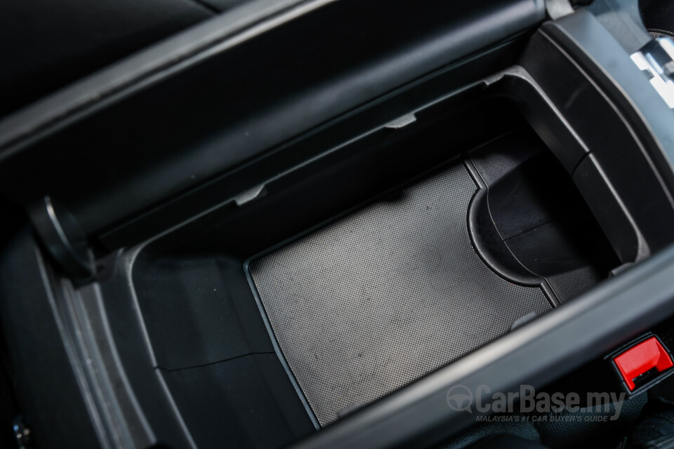 Peugeot 5008 P87 Facelift (2021) Interior