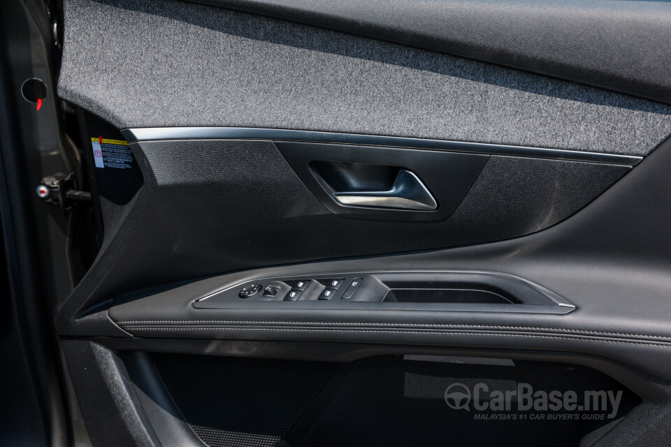 Peugeot 5008 P87 Facelift (2021) Interior