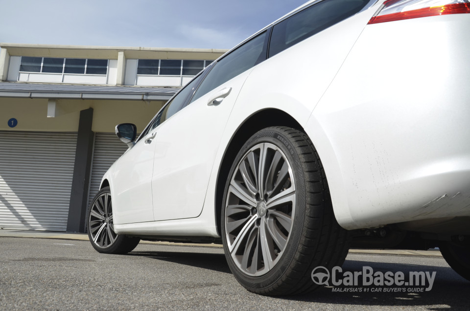 Peugeot 508 SW Mk1 (2012) Exterior