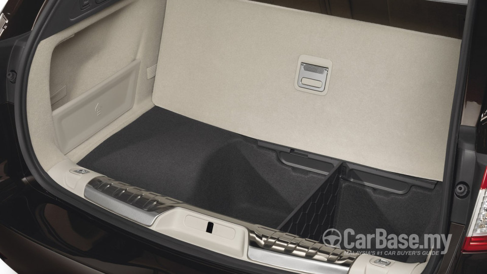 Peugeot 508 SW Mk1 (2012) Interior