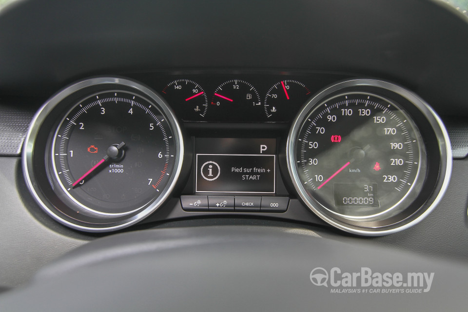 Peugeot 508 SW Mk1 Facelift (2015) Interior