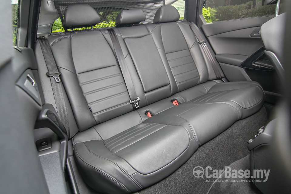 Peugeot 508 SW Mk1 Facelift (2015) Interior