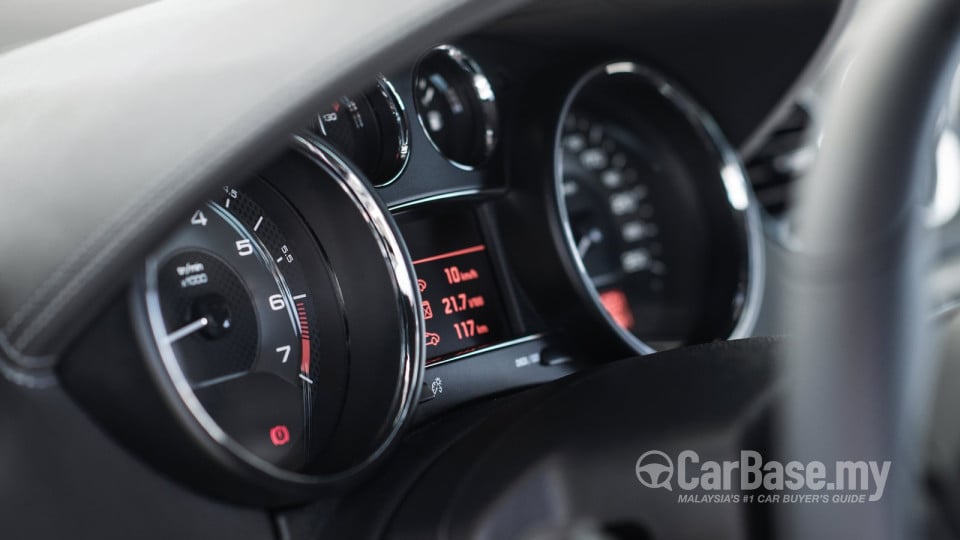 Peugeot RCZ Mk1 Facelift (2013) Interior