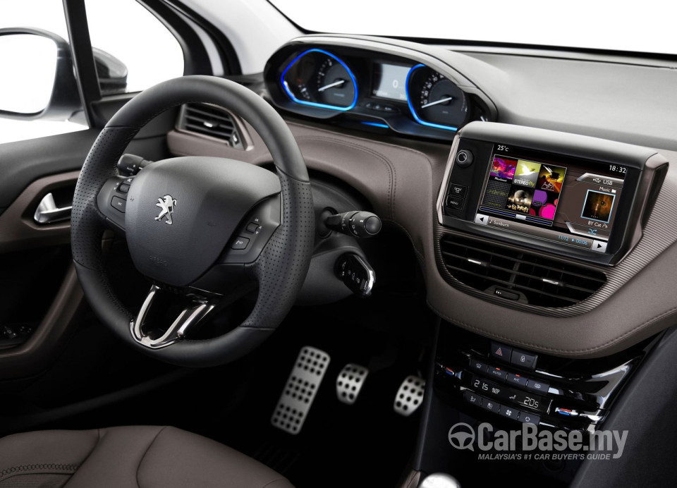 Peugeot 2008 A94 (2014) Interior
