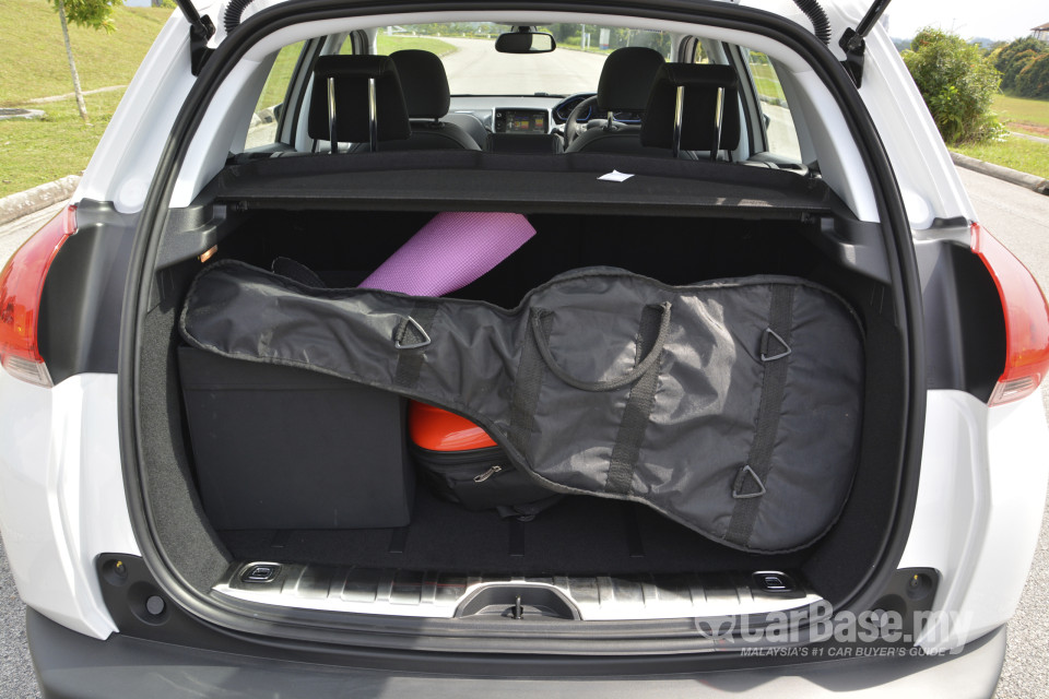 Peugeot 2008 A94 (2014) Interior