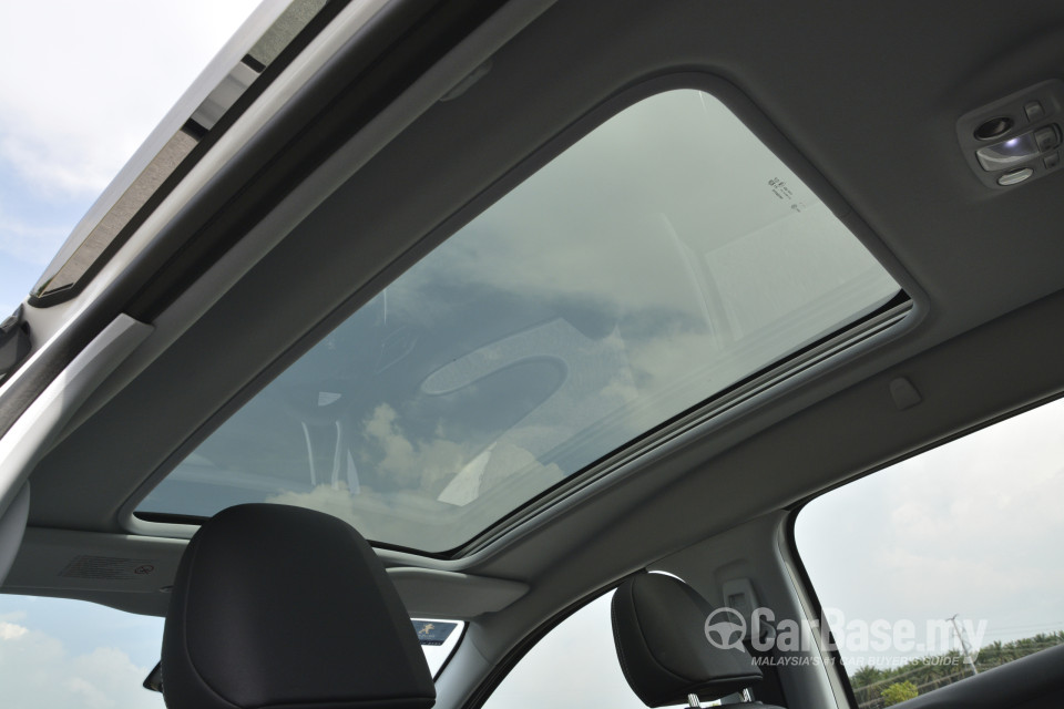 Peugeot 2008 A94 (2014) Interior