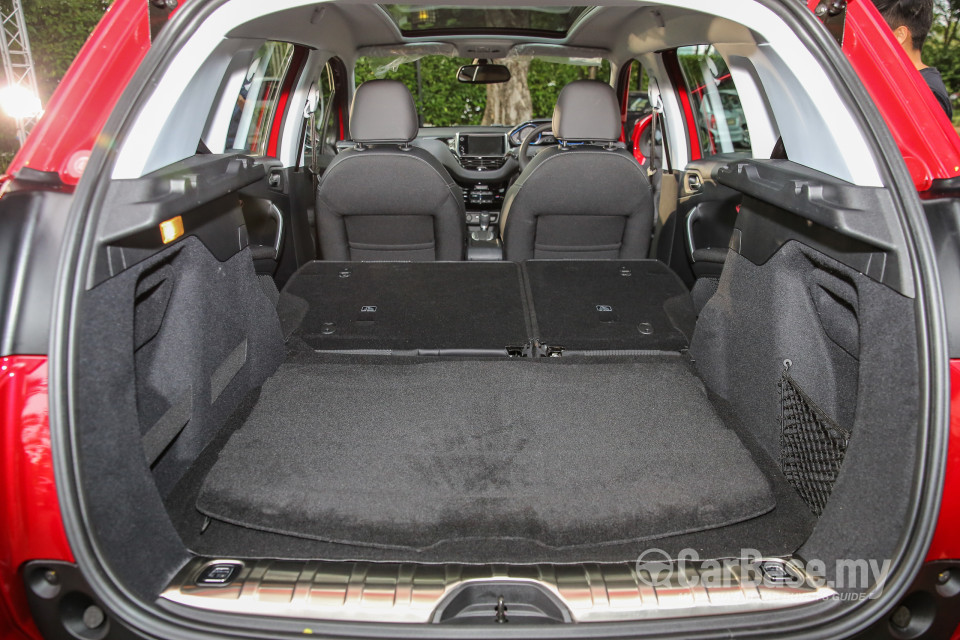 Peugeot 2008 A94 Facelift (2017) Interior
