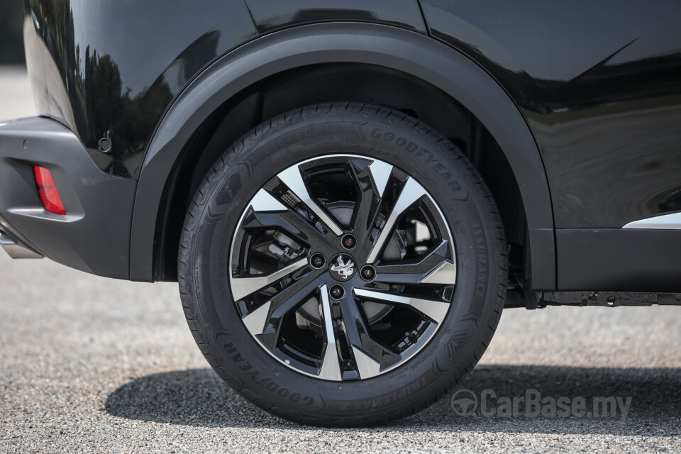 Peugeot 2008 P24 (2022) Exterior