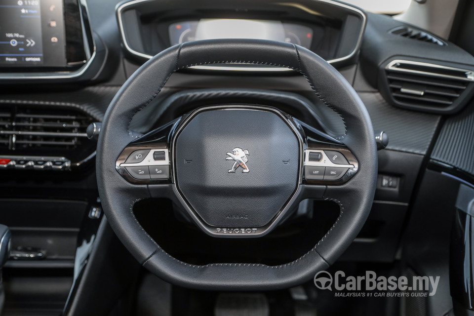 Peugeot 2008 P24 (2022) Interior