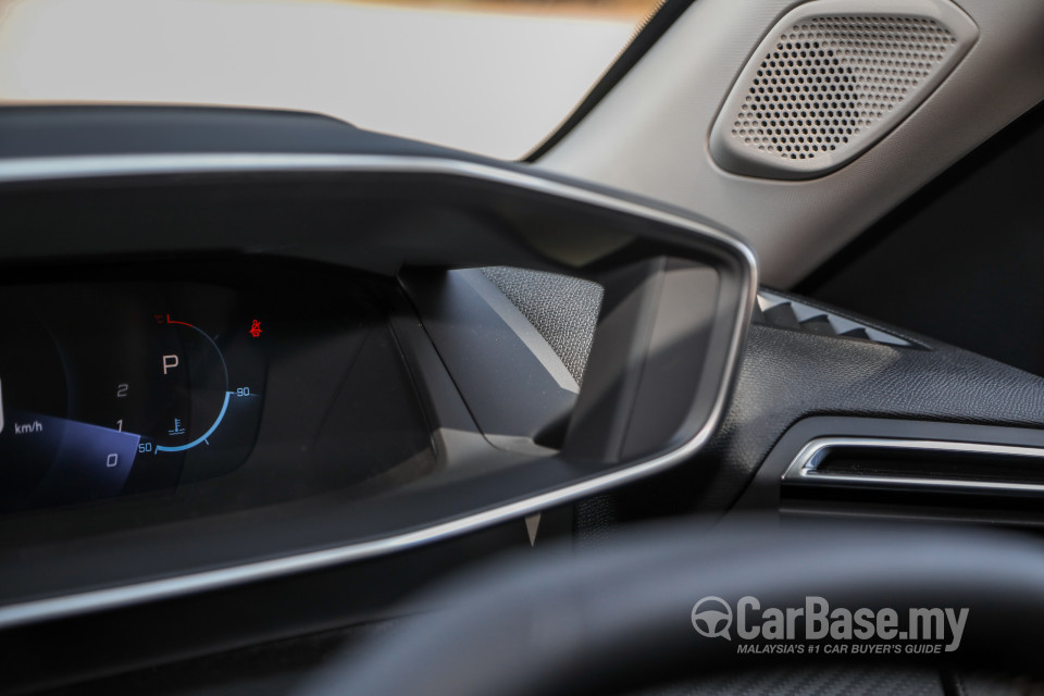 Peugeot 2008 P24 (2022) Interior