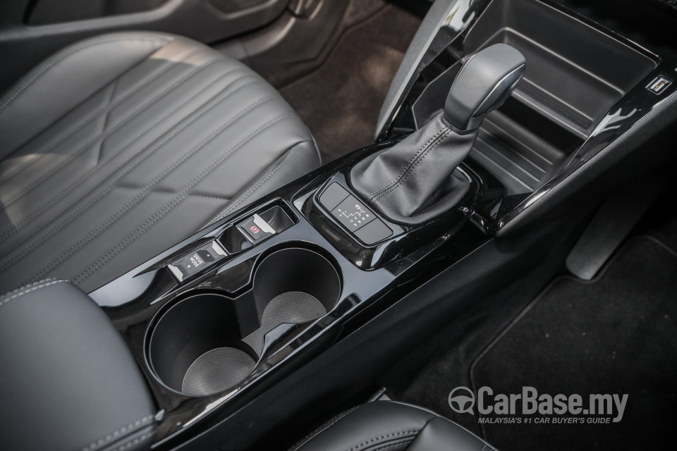 Peugeot 2008 P24 (2022) Interior