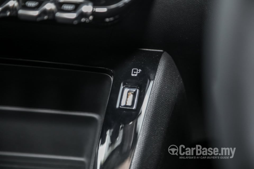 Peugeot 2008 P24 (2022) Interior