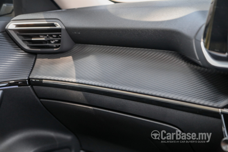 Peugeot 2008 P24 (2022) Interior