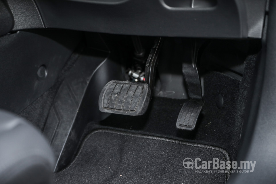 Peugeot 2008 P24 (2022) Interior