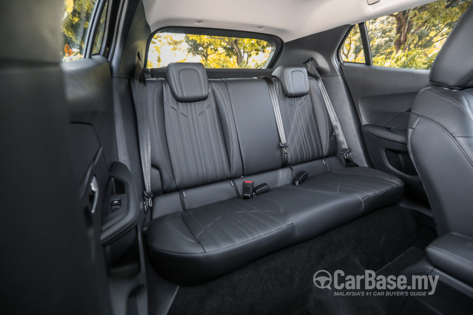 Peugeot 2008 P24 (2022) Interior