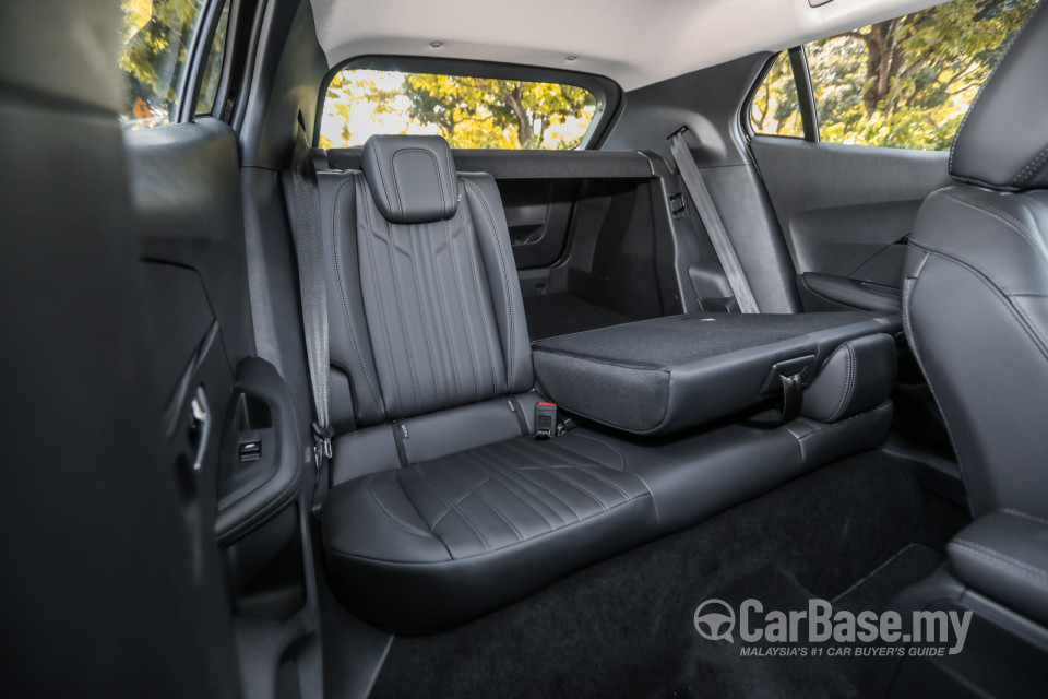 Peugeot 2008 P24 (2022) Interior