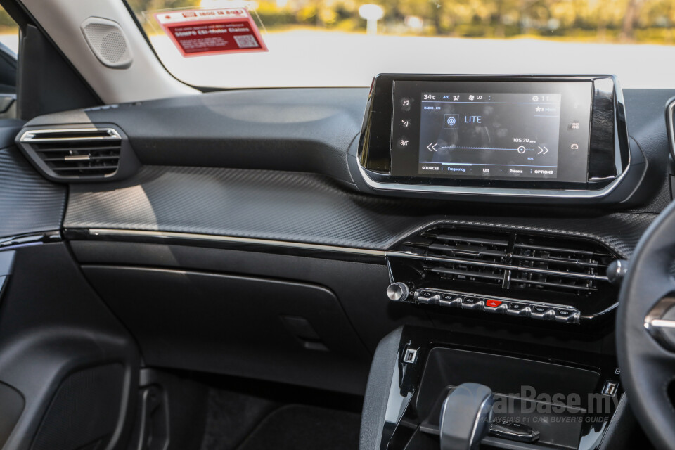 Peugeot 2008 P24 (2022) Interior