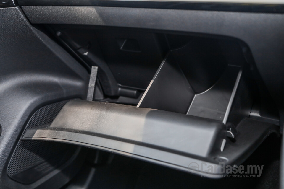 Peugeot 2008 P24 (2022) Interior