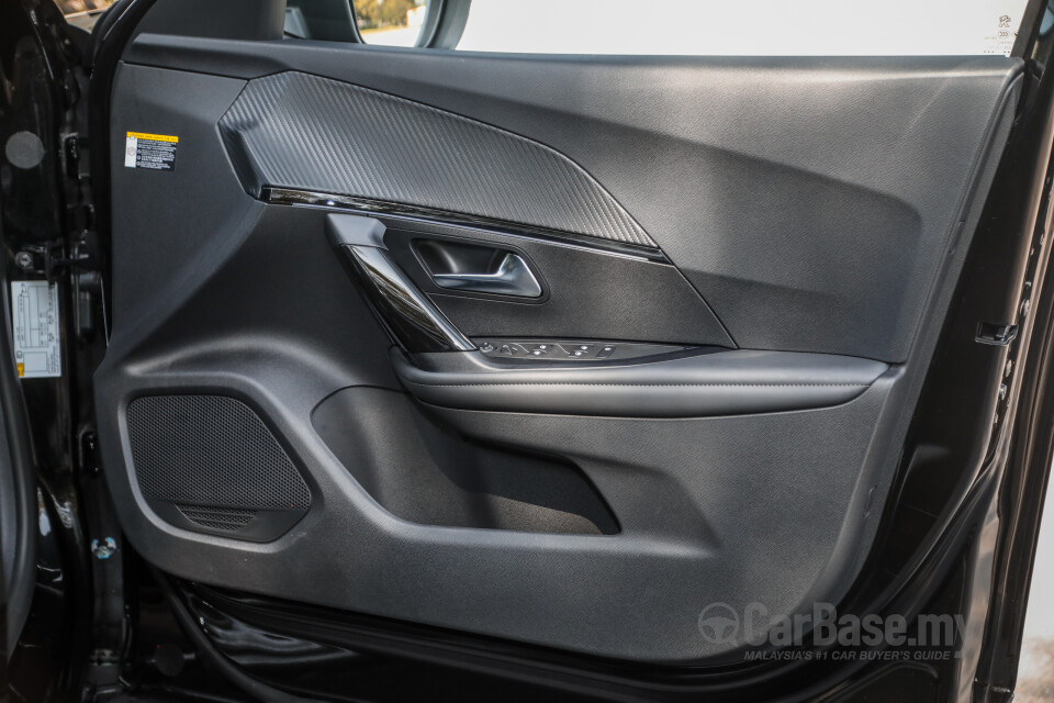 Peugeot 2008 P24 (2022) Interior