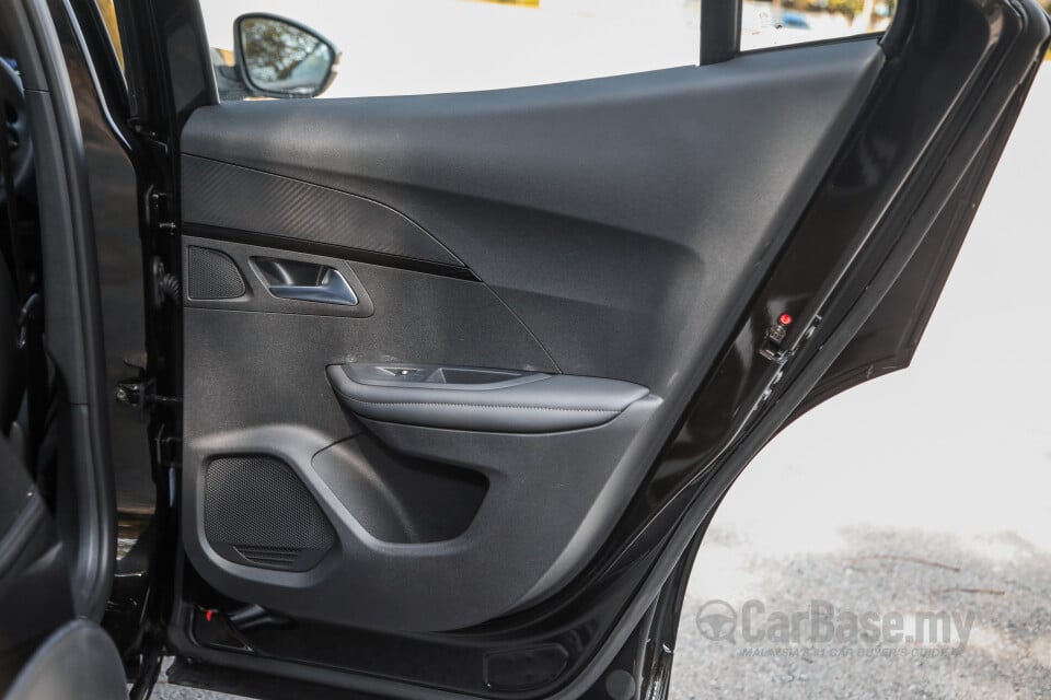 Peugeot 2008 P24 (2022) Interior