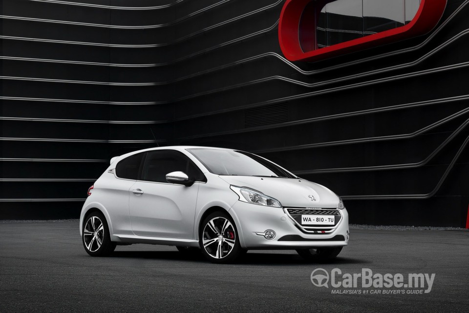 Peugeot 208 GTi Mk1 (2013) Exterior