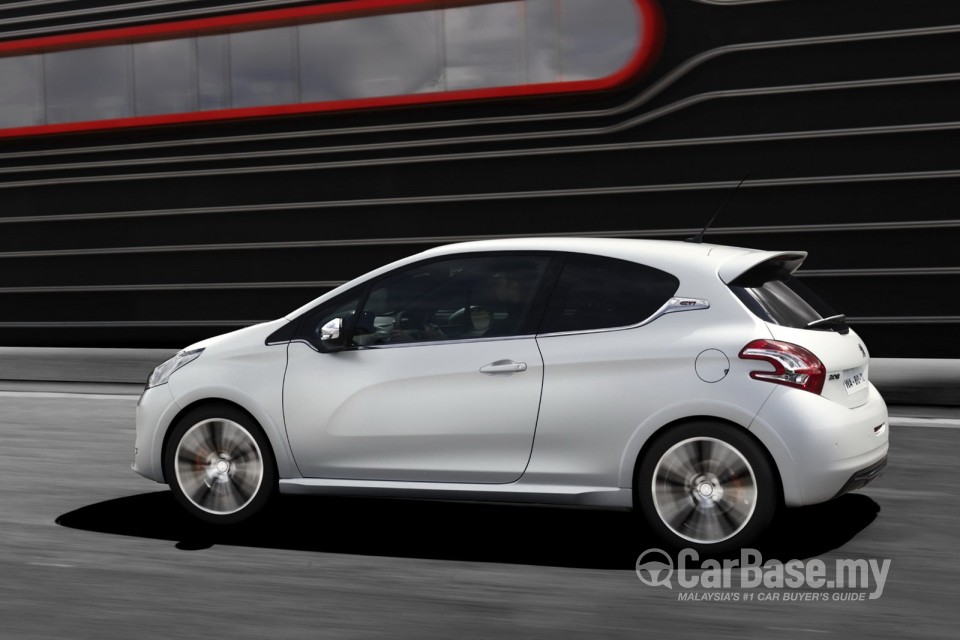 Peugeot 208 GTi Mk1 (2013) Exterior