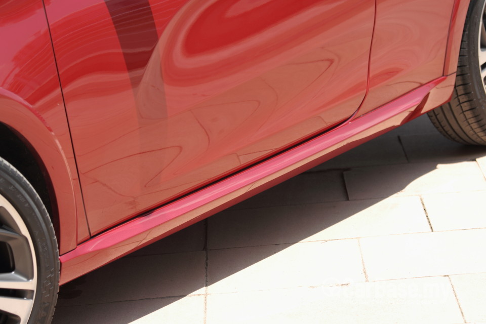 Peugeot 208 GTi Mk1 (2013) Exterior
