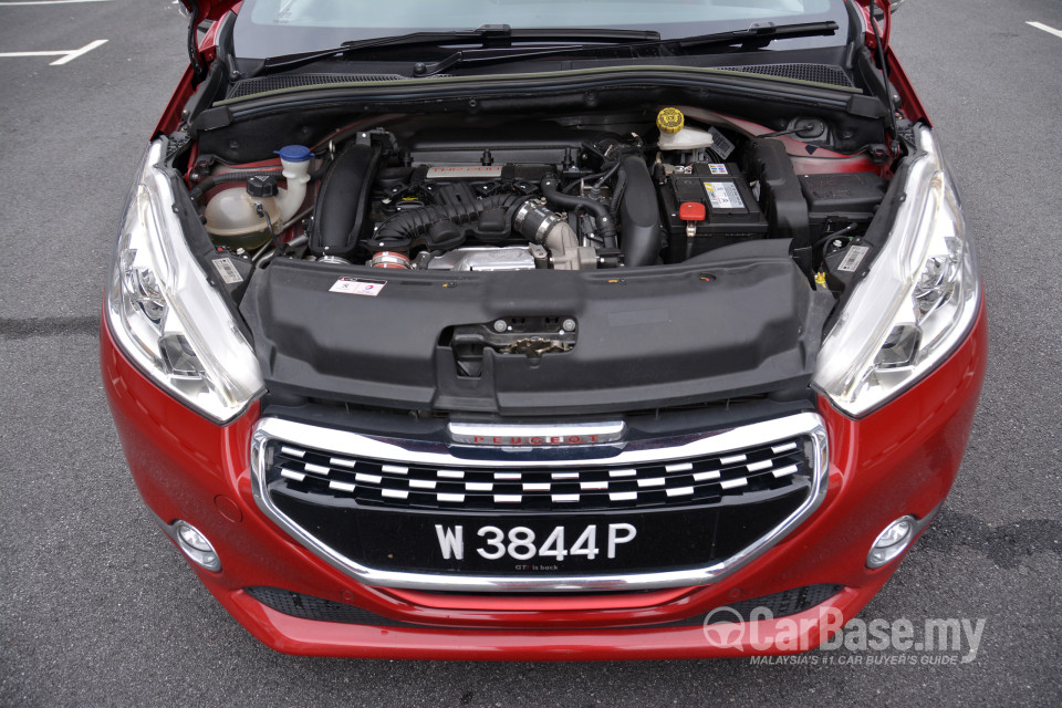 Peugeot 208 GTi Mk1 (2013) Exterior