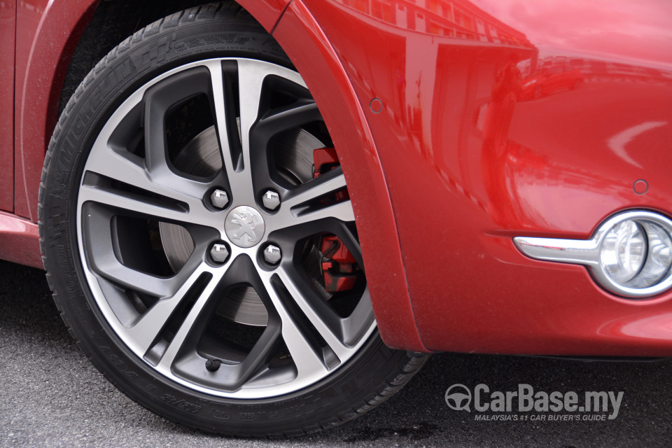 Peugeot 208 GTi Mk1 (2013) Exterior
