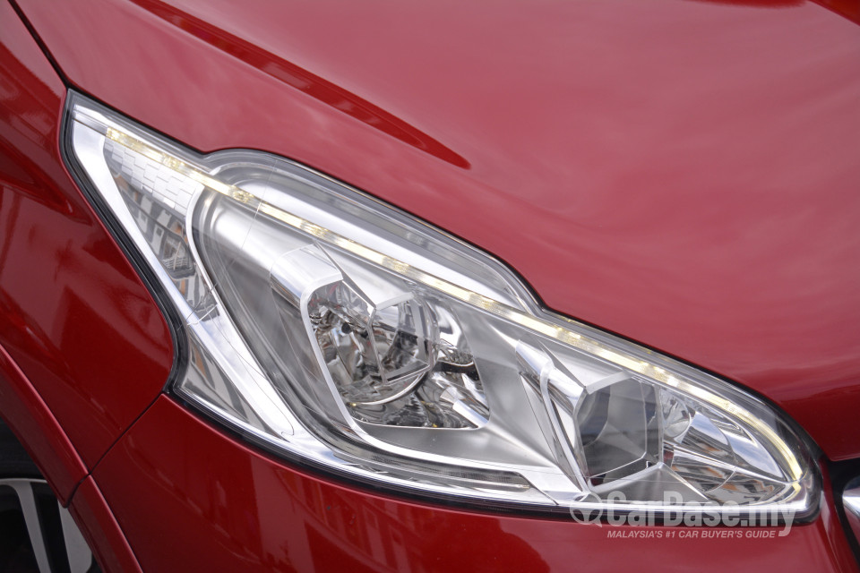 Peugeot 208 GTi Mk1 (2013) Exterior