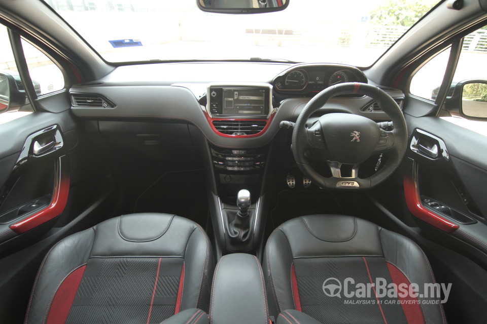 Peugeot 208 GTi Mk1 (2013) Interior