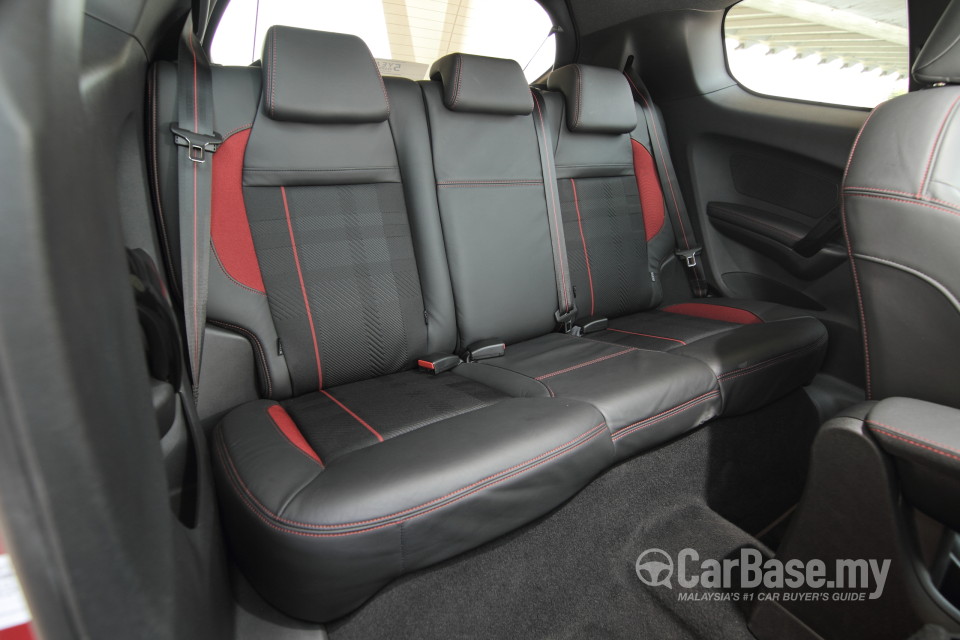 Peugeot 208 GTi Mk1 (2013) Interior