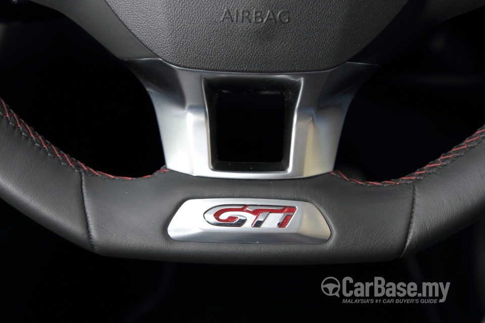 Peugeot 208 GTi Mk1 (2013) Interior