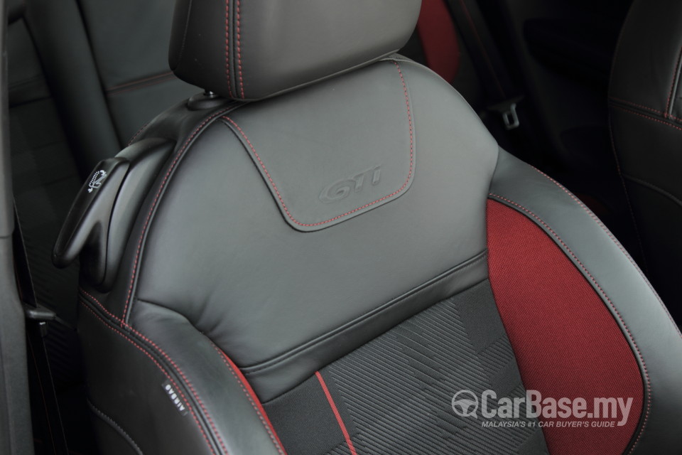 Peugeot 208 GTi Mk1 (2013) Interior