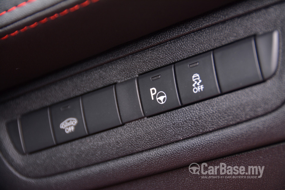 Peugeot 208 GTi Mk1 (2013) Interior