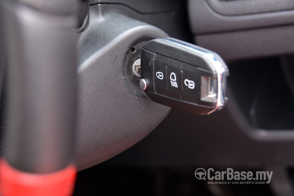 Peugeot 208 GTi Mk1 (2013) Interior