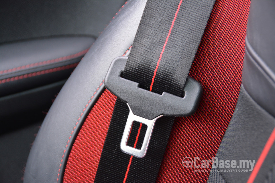 Peugeot 208 GTi Mk1 (2013) Interior