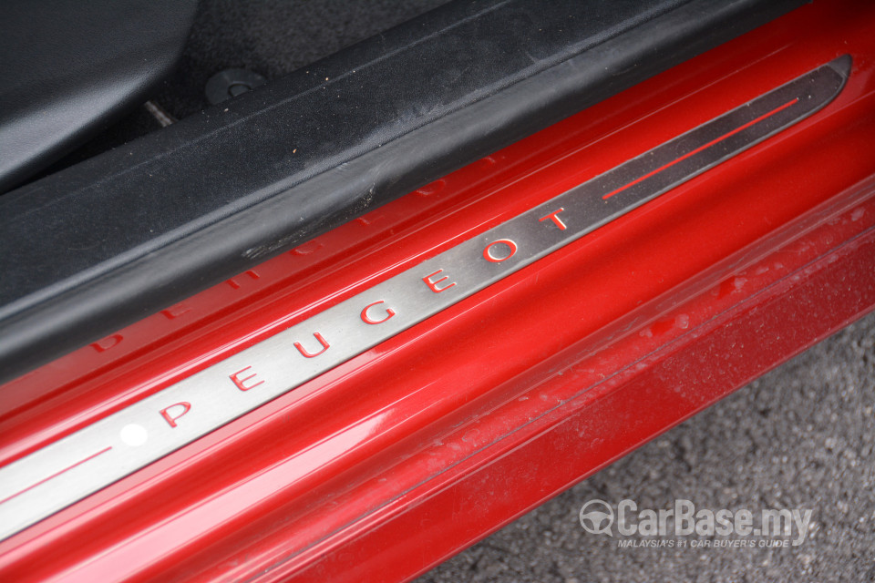 Peugeot 208 GTi Mk1 (2013) Interior