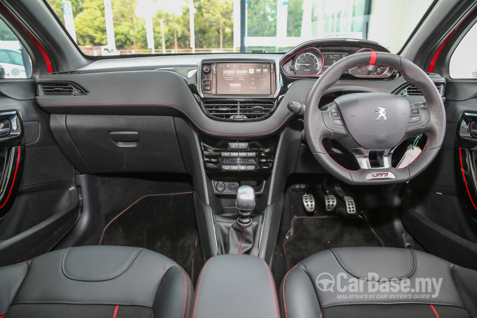 Peugeot 208 GTi Mk1 Facelift (2017) Interior