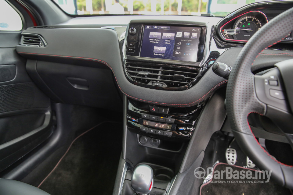 Peugeot 208 GTi Mk1 Facelift (2017) Interior