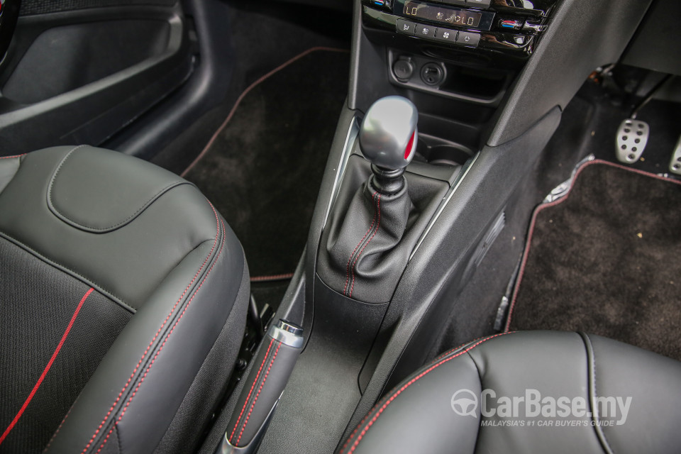 Peugeot 208 GTi Mk1 Facelift (2017) Interior