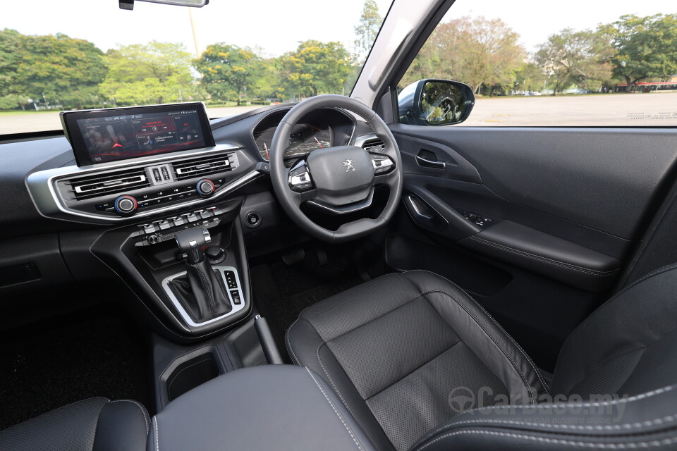 Peugeot Landtrek Mk1 (2023) Interior