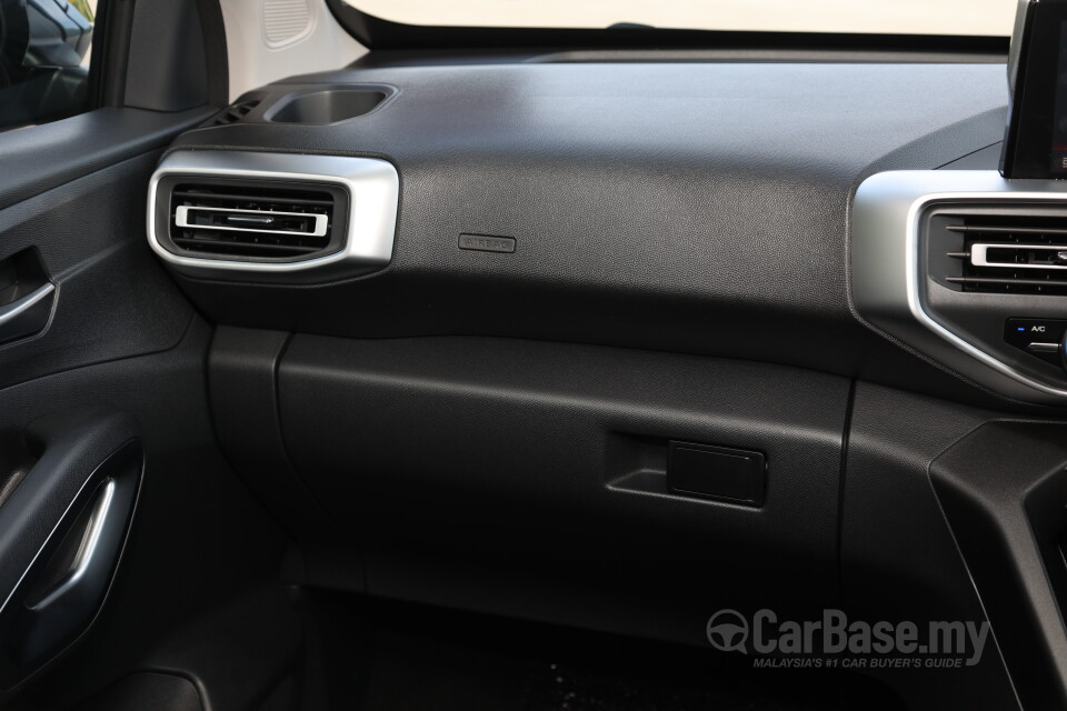 Peugeot Landtrek Mk1 (2023) Interior