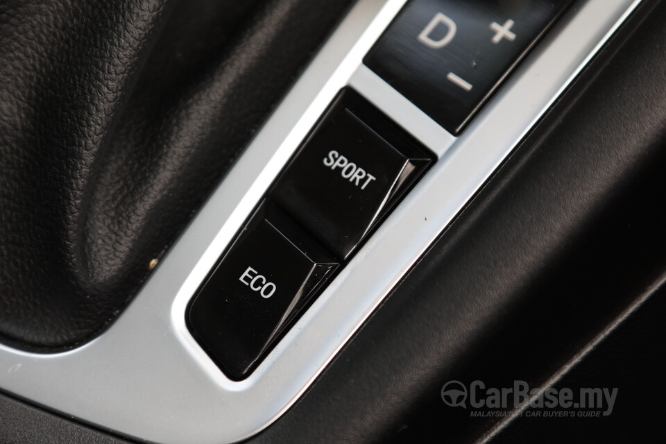 Peugeot Landtrek Mk1 (2023) Interior