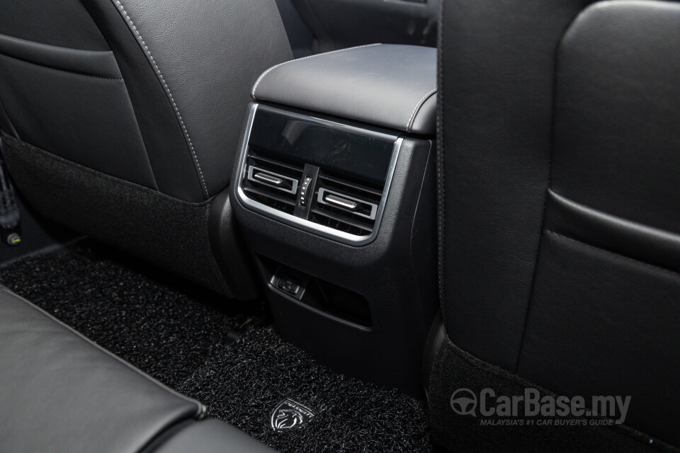 Peugeot Landtrek Mk1 (2023) Interior