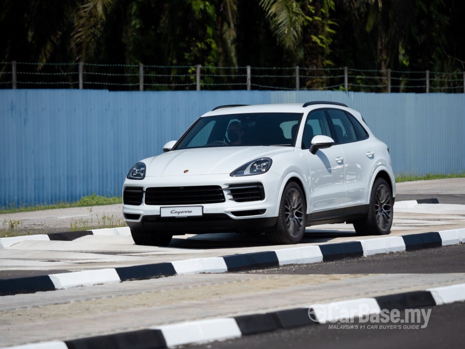 Porsche Cayenne 9Y0 (2022) Exterior